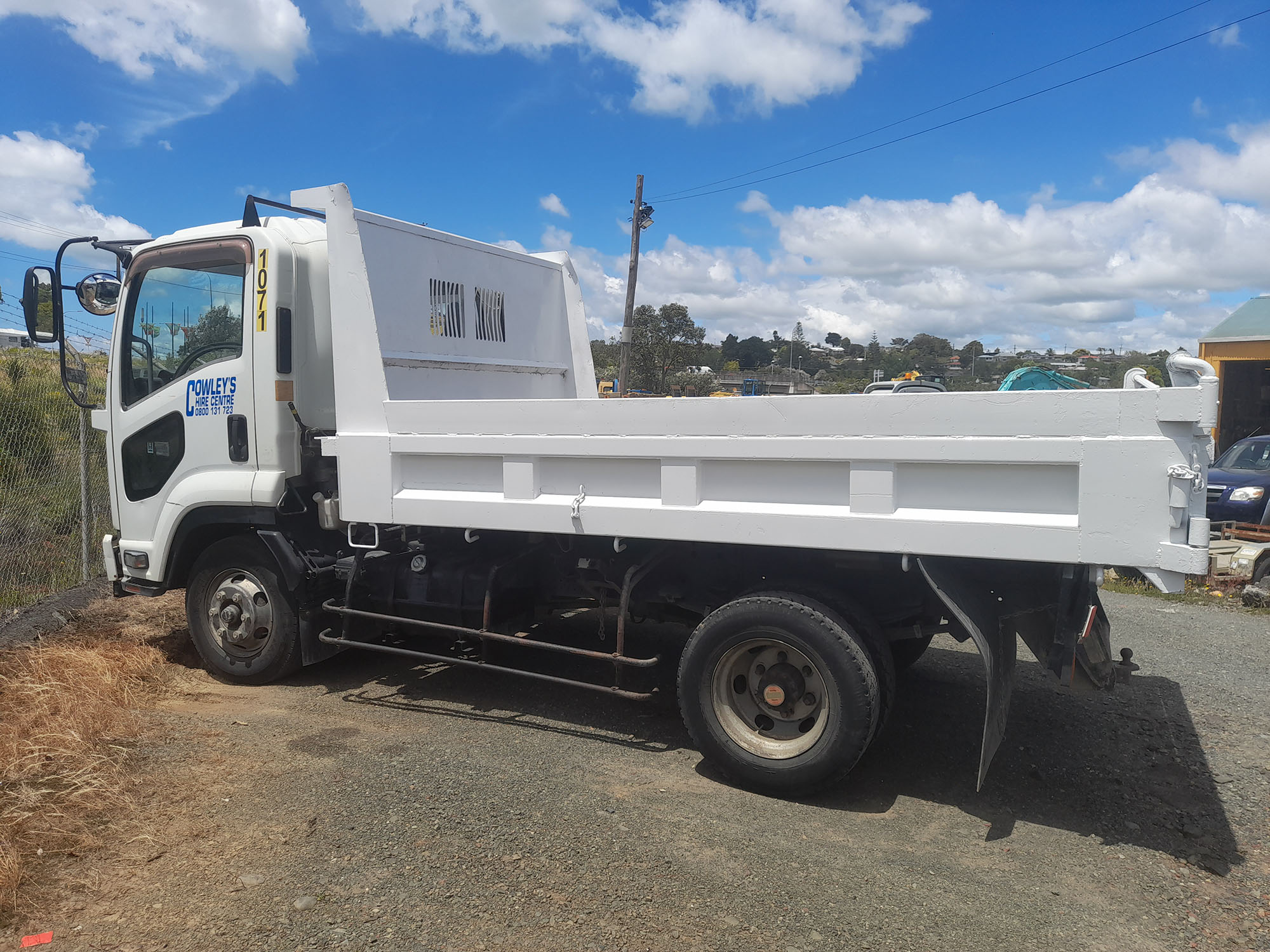 TRUCK TIP 4 Wheeler Hire Equipment Cowleys Hire